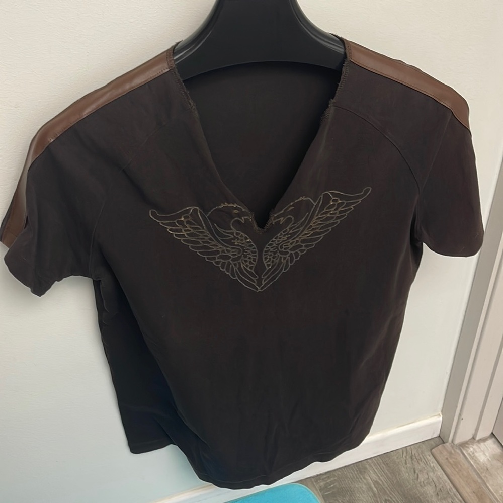 Damat tween fitted Lycra mens V-neck shirt